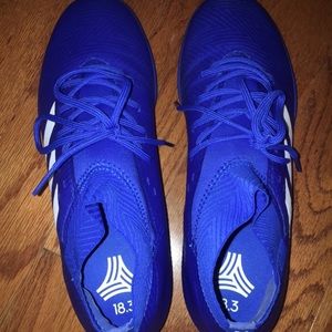 Men Adidas Soccer cleats. Blue. Size 9